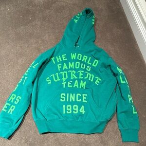 Supreme Sweatshirt